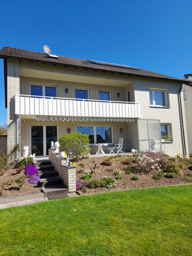Ferienwohnung Und Gaestezimmer Iburgblick Bad Driburg Dış mekan fotoğraf