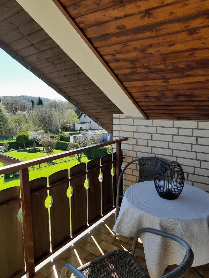 Ferienwohnung Und Gaestezimmer Iburgblick Bad Driburg Dış mekan fotoğraf